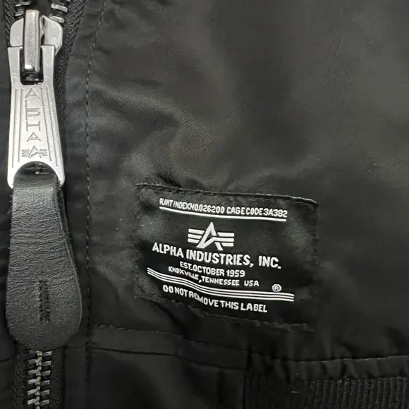 Alpha Industries L-2B CROPPED GEN II BOMBER JACKET W - Picture 5 of 8